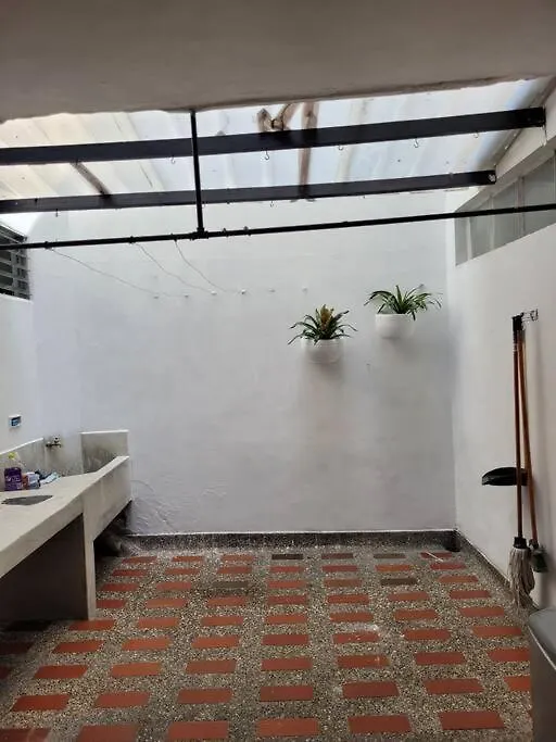 Apartamento Con Encanto Laureles Upb メデジン 0*,